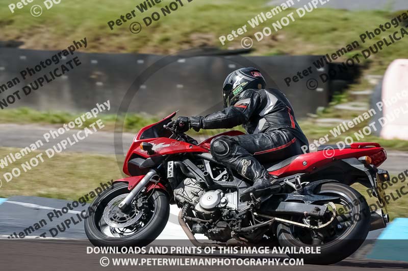 enduro digital images;event digital images;eventdigitalimages;lydden hill;lydden no limits trackday;lydden photographs;lydden trackday photographs;no limits trackdays;peter wileman photography;racing digital images;trackday digital images;trackday photos
